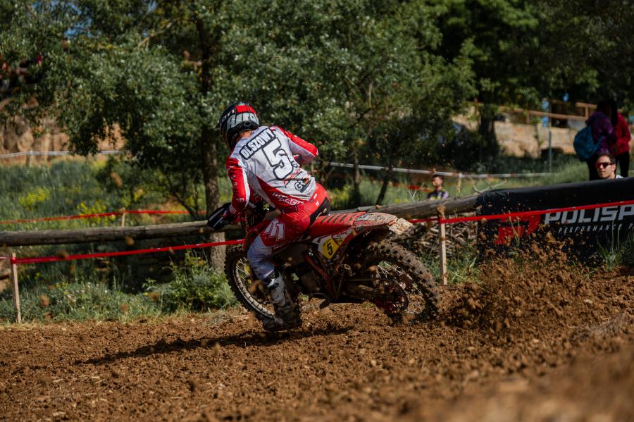 THE RIEJU FACTORY TEAM OVERCOMES A DEMANDING AND UNPREDICTABLE OLIANA ENDURO