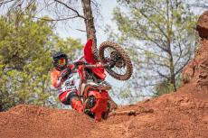 6-RIEJU-27-MR-HARD-05961-6a9ed464b9da0.jpg