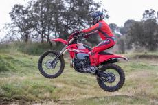 RIEJU-MR-300i-0704-68235e74e0dd7.jpg