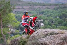 18-RIEJU-27-MR-HARD-1376-6a9ed46473a12.jpg