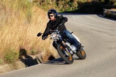 tango-scrambler-125-action-6-5e5d3ab06b2c2