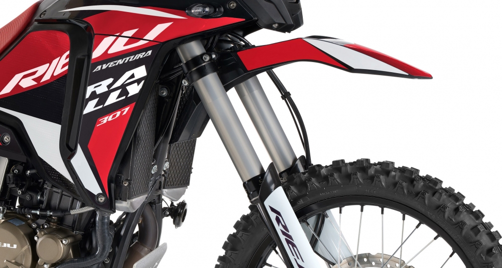 Long-Travel Suspension Fully Adjustable