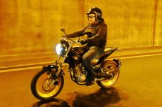 tango-scrambler-125-action13-5e5d3aaec206a