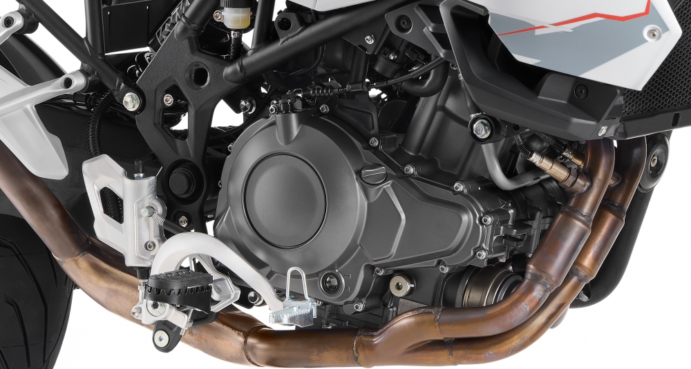 554cc twin-cylinder engine (EU 5+)