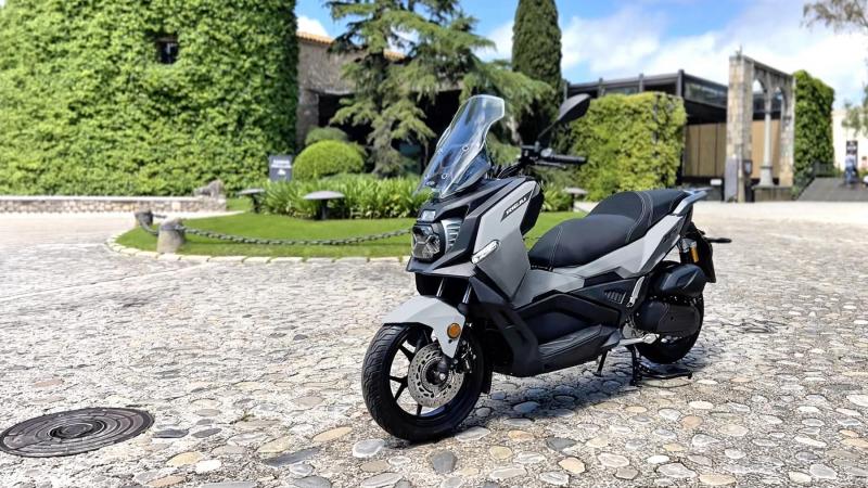 X-OVER 357 - Scooter - Rieju