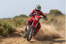 RIEJU-27-MR-RACING-7909-6a9ed4ffca18e.jpg
